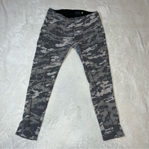 Women’s Lysse Knit Camo Gray Athletic Leggings Size Large
